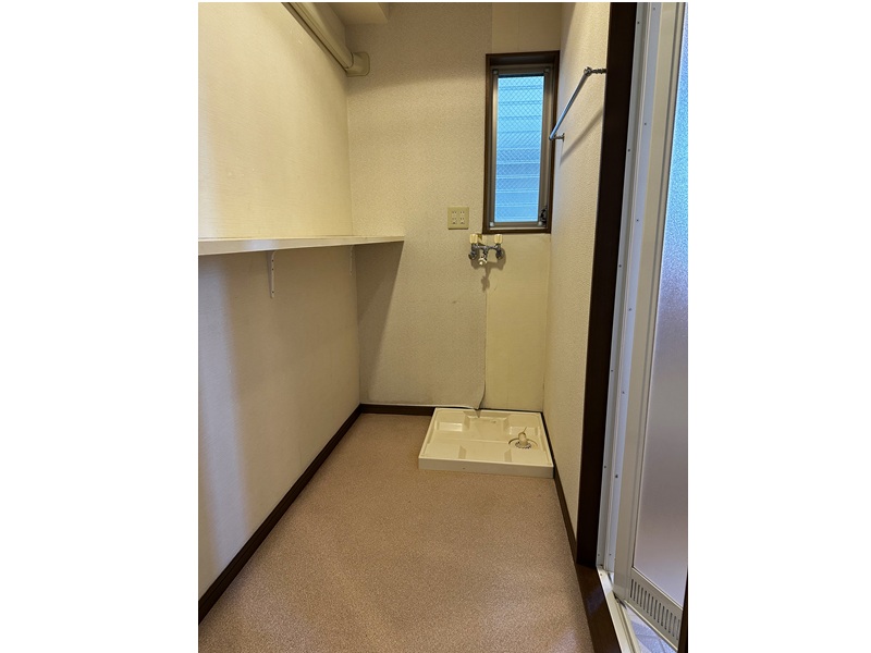 金沢市伏見台1丁目14番16号