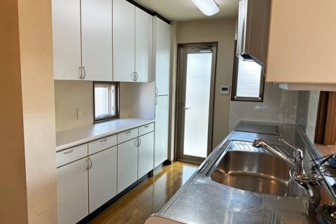 金沢市伏見台1丁目14番16号