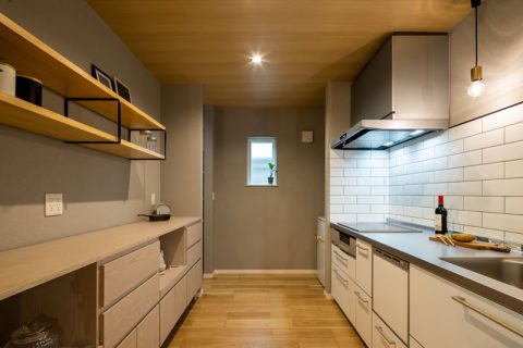 富山県高岡市野村933番地28