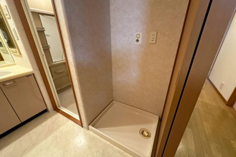 金沢市増泉1丁目568番1(住居表示20番25号）サーパス増泉