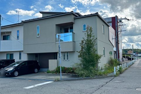 金沢市小坂町北61番1（住居表示61番地1）