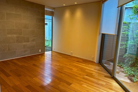 金沢市小坂町北61番1（住居表示61番地1）