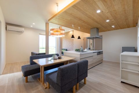 羽咋市酒井町そ86番2、86番3（住居表示86番地2）