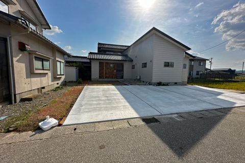 羽咋市酒井町そ86番2、86番3（住居表示86番地2）