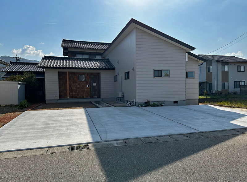 羽咋市酒井町そ86番2、86番3（住居表示86番地2）