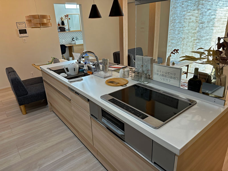 羽咋市酒井町そ86番2、86番3（住居表示86番地2）