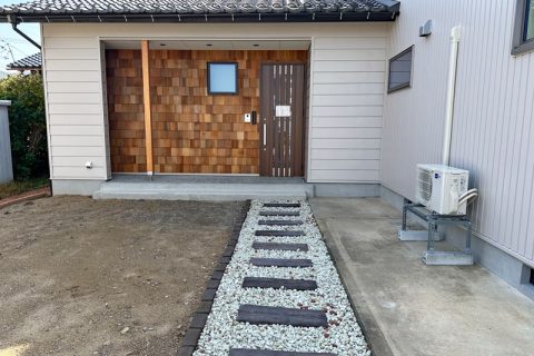 羽咋市酒井町そ86番2、86番3（住居表示86番地2）