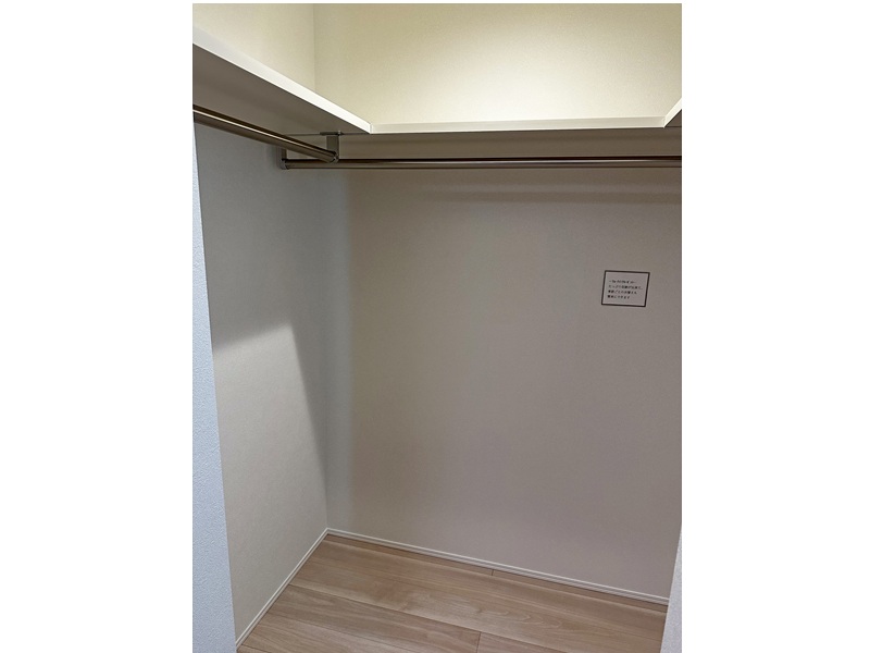 羽咋市酒井町そ86番2、86番3（住居表示86番地2）