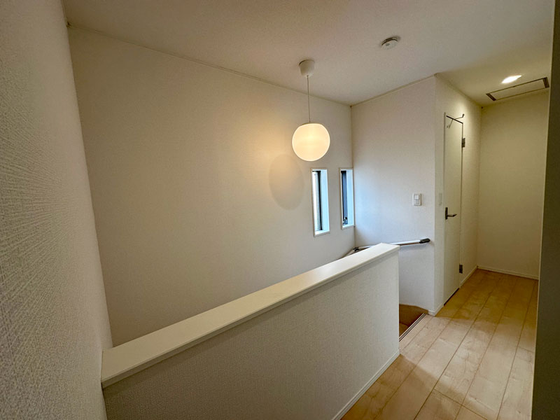 愛知県名古屋市守山区鳥羽見１丁目703番3（住居表示7番4号-2）