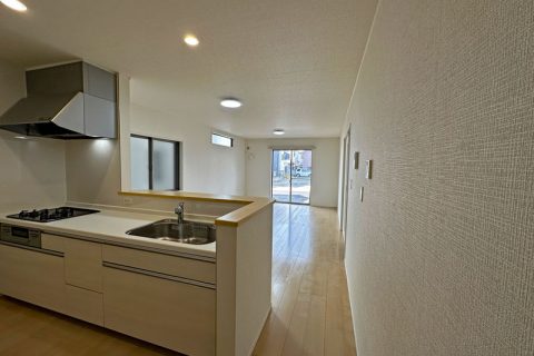 愛知県名古屋市守山区鳥羽見１丁目703番3（住居表示7番4号-2）