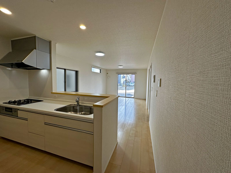 愛知県名古屋市守山区鳥羽見１丁目703番3（住居表示7番4号-2）