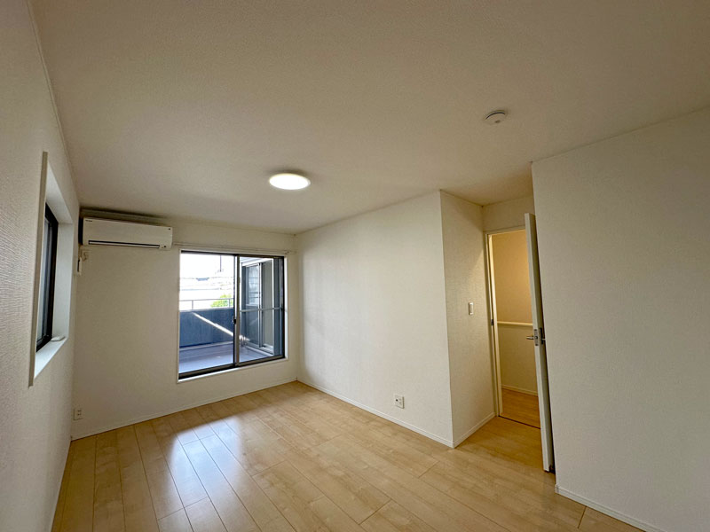 愛知県名古屋市守山区鳥羽見１丁目703番3（住居表示7番4号-2）