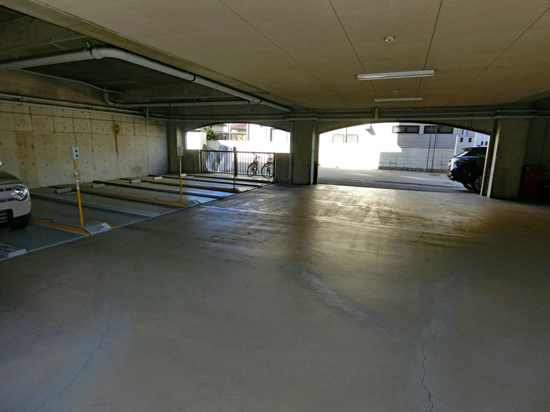 金沢市十一屋町　ロイヤルシャトー寺町台103号室