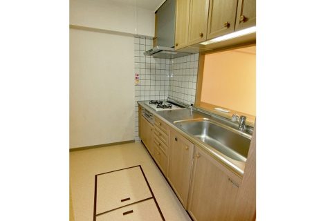 金沢市十一屋町　ロイヤルシャトー寺町台103号室