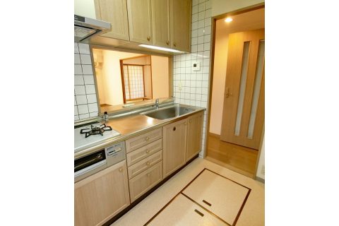 金沢市十一屋町　ロイヤルシャトー寺町台103号室