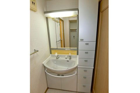 金沢市十一屋町　ロイヤルシャトー寺町台103号室